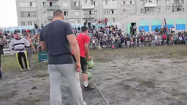 Метание гири