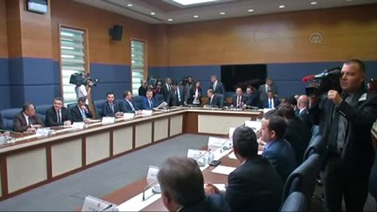 Çavuşoğlu: "Suriye'deki Terör Örgütleriyle Mücadele Devam Edecek"