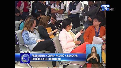 Visita sorpresiva del presidente Correa al Registro Civil