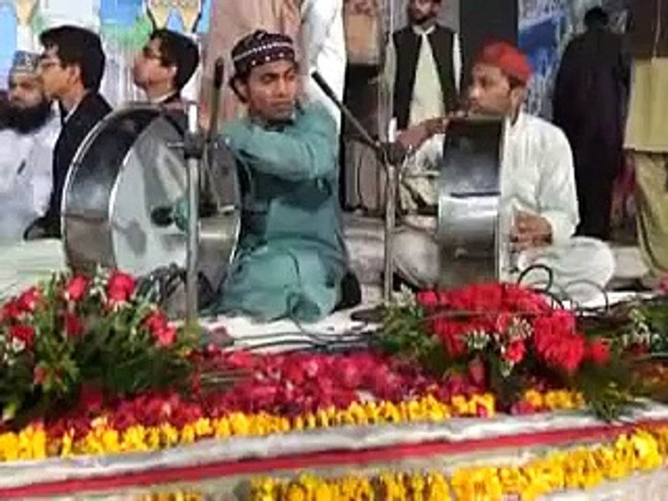 Kar Dy Karam Rab Saaenyaa-part-1-Beautiful Naat-Shahbaz Qamar Fareedi Naat Collection 2015