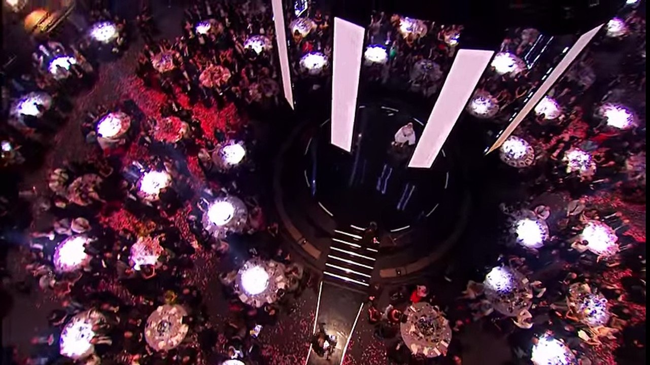 James Bay wins British Male Solo Artist - The BRIT Awards 2016 - YouTube