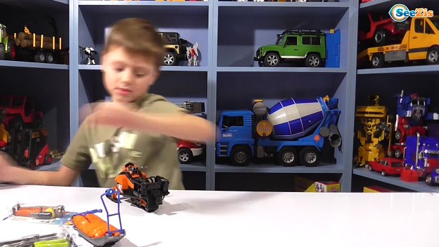 ✔ BRUDER машинка. Видео для детей. Игорек распаковывает новую игрушку Снегоход. Игры для мальчиков