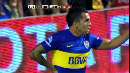 tevez smashing goalies face