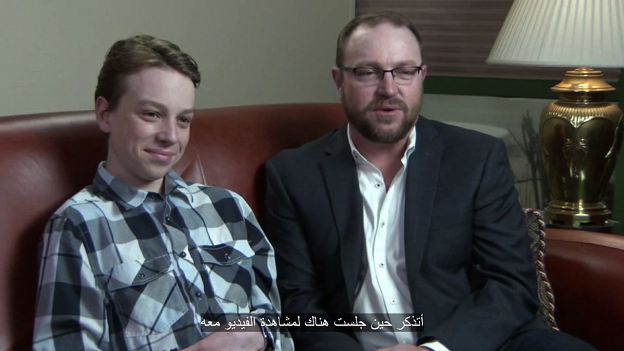 شاهد.. أب ينقذ ابنه
