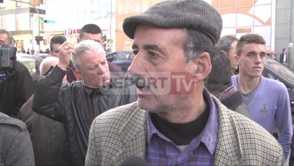 Report TV - Bulevardi Tiranës/ Banorët përplasen me policinë, nis shembja e banesave