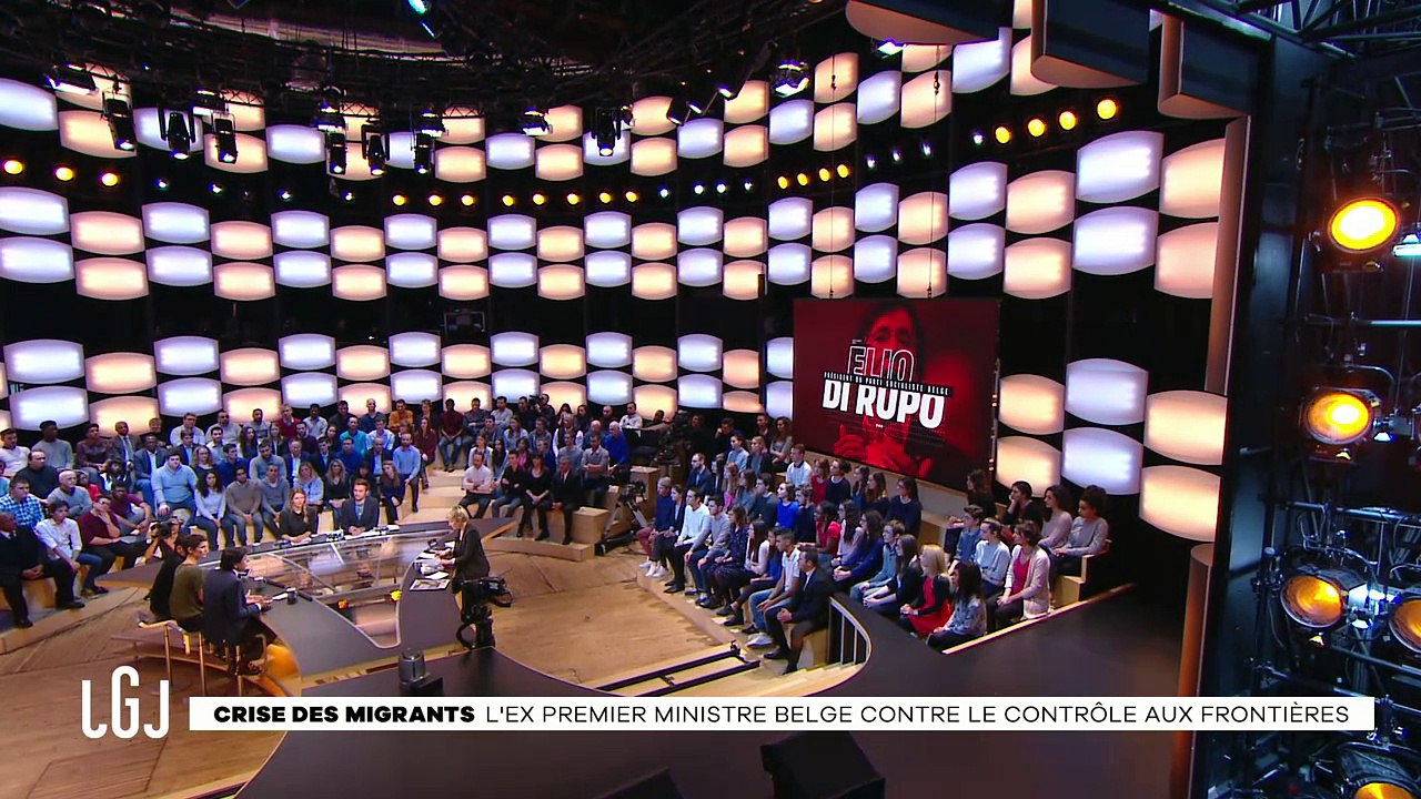 "Tous ces gens fuient la guerre comme nos grand-parents l'ont fait en 39-45." Elio di Rupo - Le Grand Journal - Canal +