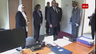 هذه هي الصورة التي شدت انتباه الملك محمد السادس بقنصلية المغرب بأورلي - YouTube