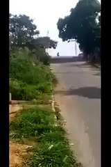 HOOOO SE FUDEU KKK ESSE VUOU NO CARRINHO DE ROLIMÃ