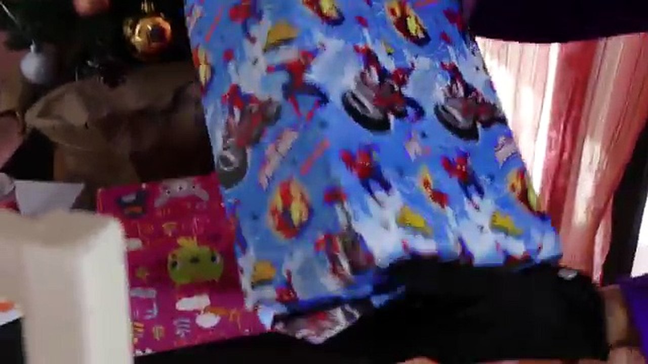 Spiderman vs Venom vs Frozen Elsa - Elsa Kidnapped - Real Life Superheroes Movie