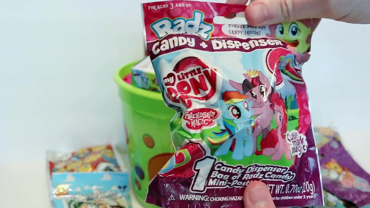Halloween Trick-Or-Treat Big Bucket Surprise / My Little Pony, Lego, Toki Doki, Fashems, Simpsons