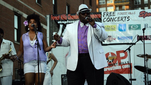 Big Daddy Live In Forest Hills Performing an Al Green Classic!