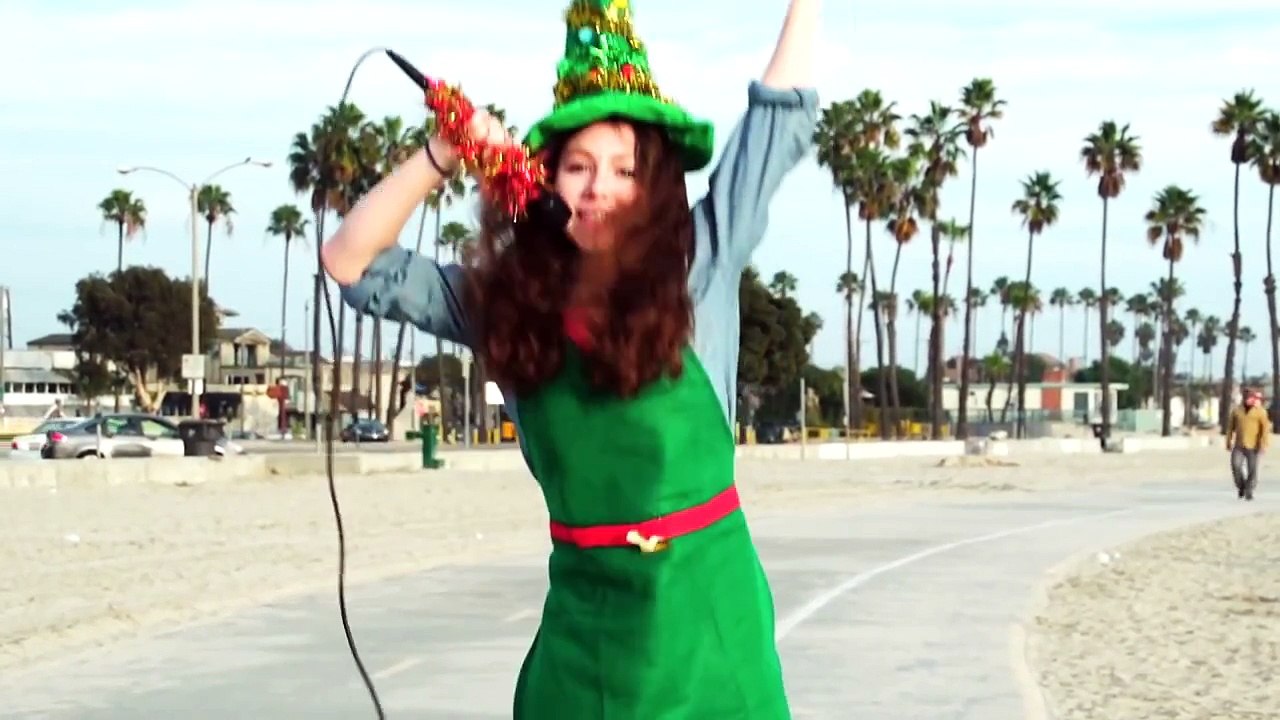 CHRISTMAS CAROLING W- STRANGERS