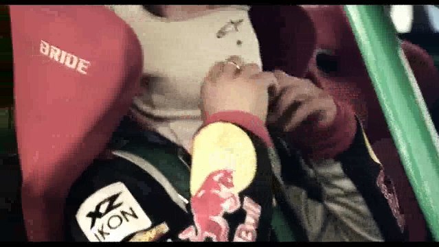 Very Amazing Dangerous Car Driver in China-s mountains _ Red Bull Drift - 決戰天門山_mpeg4