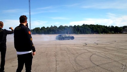Drifting an Electric Tesla Model S - Gumball 3000