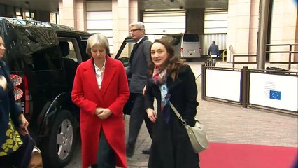 UE tenta fixar política migratória comum