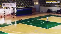 Köksal Baba'nın Düşüyormuş Gibi Yapıp Penaltıdan Gol Atması