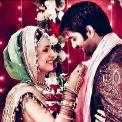 ارناف وكوشي على اغنية اول حب