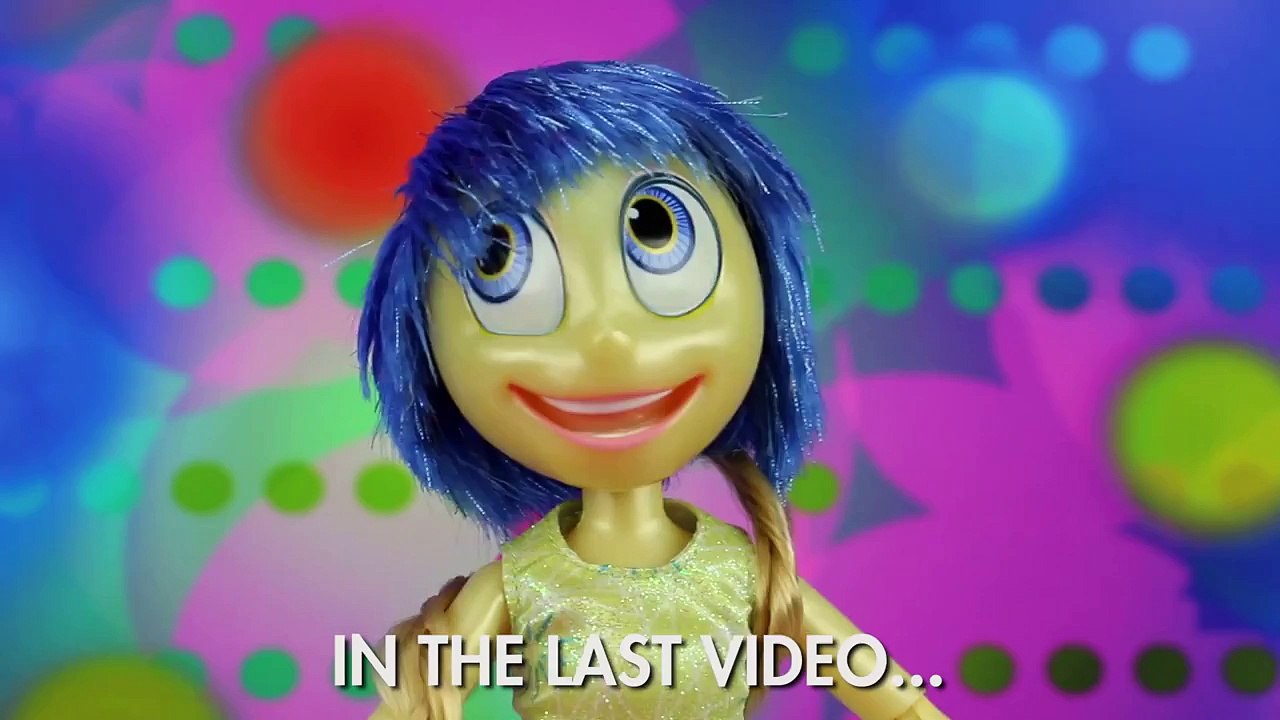 Frozen Elsa Saves Anna Mermaid When Elsa Goes Inside Out After Ursula Kidnaps Anna. DisneyToysFan