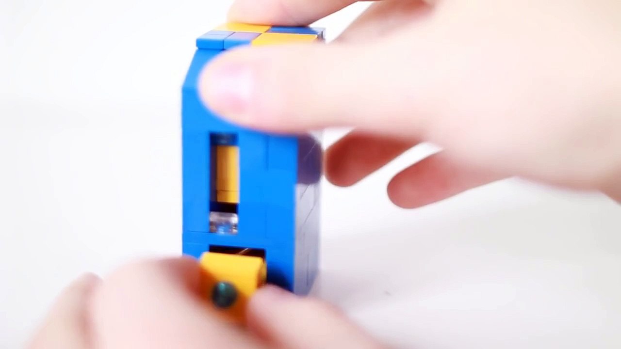 How to Build a MiNi Lego Candy Machine Pocket Sized