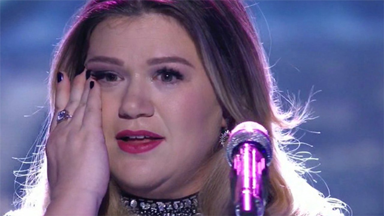 Kelly Clarkson performs 'Piece by Piece' on American Idol