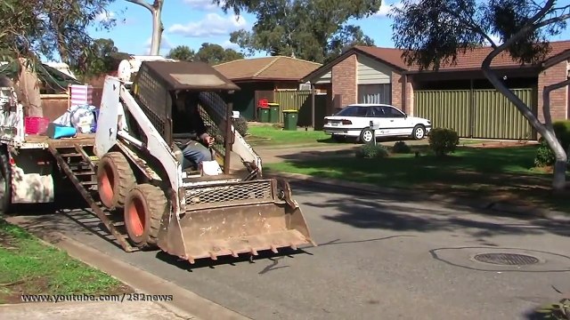 прикол Трюкач на Bobcat Bobcat Tricks юмор и развлечения