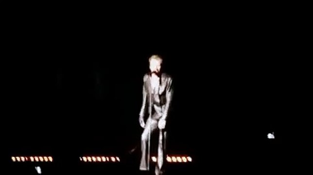 Johnny Hallyday salue Clermont-Ferrand à St-Etienne!