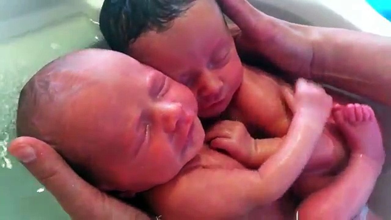 Twin Baby Bath