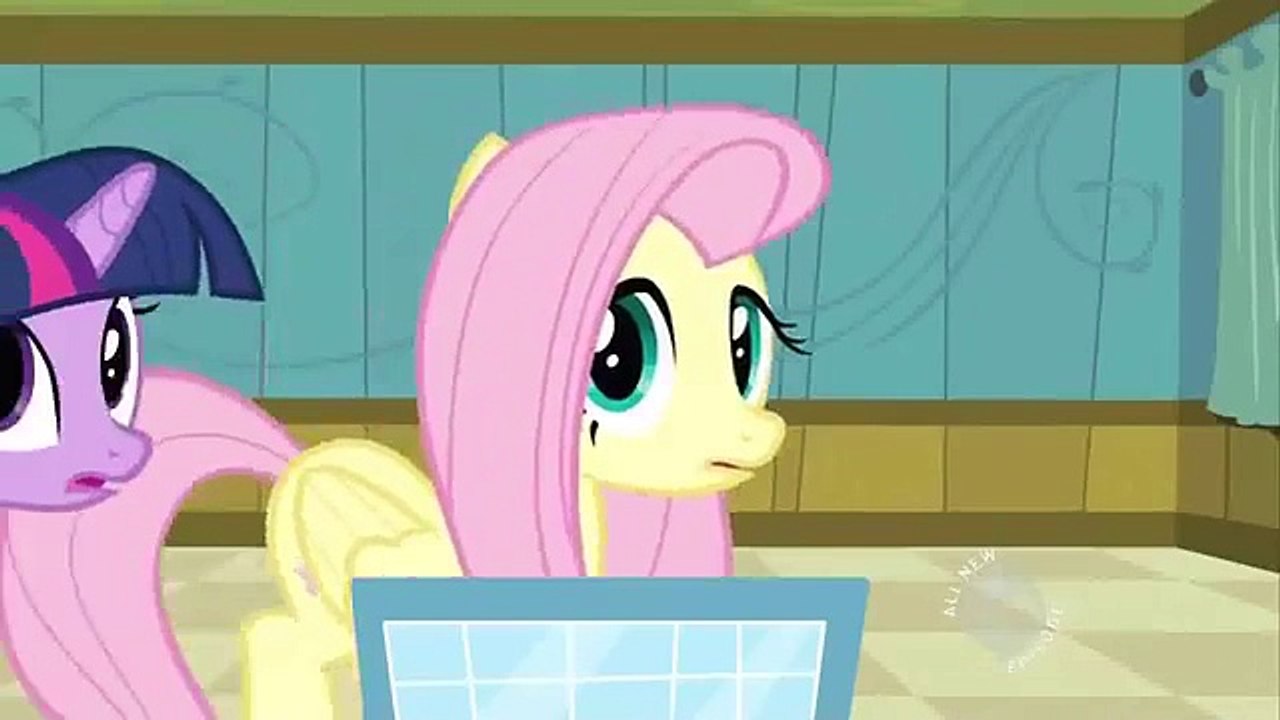 [HD+] My little Pony FiM - Rainbow Dash playing her favorite board game