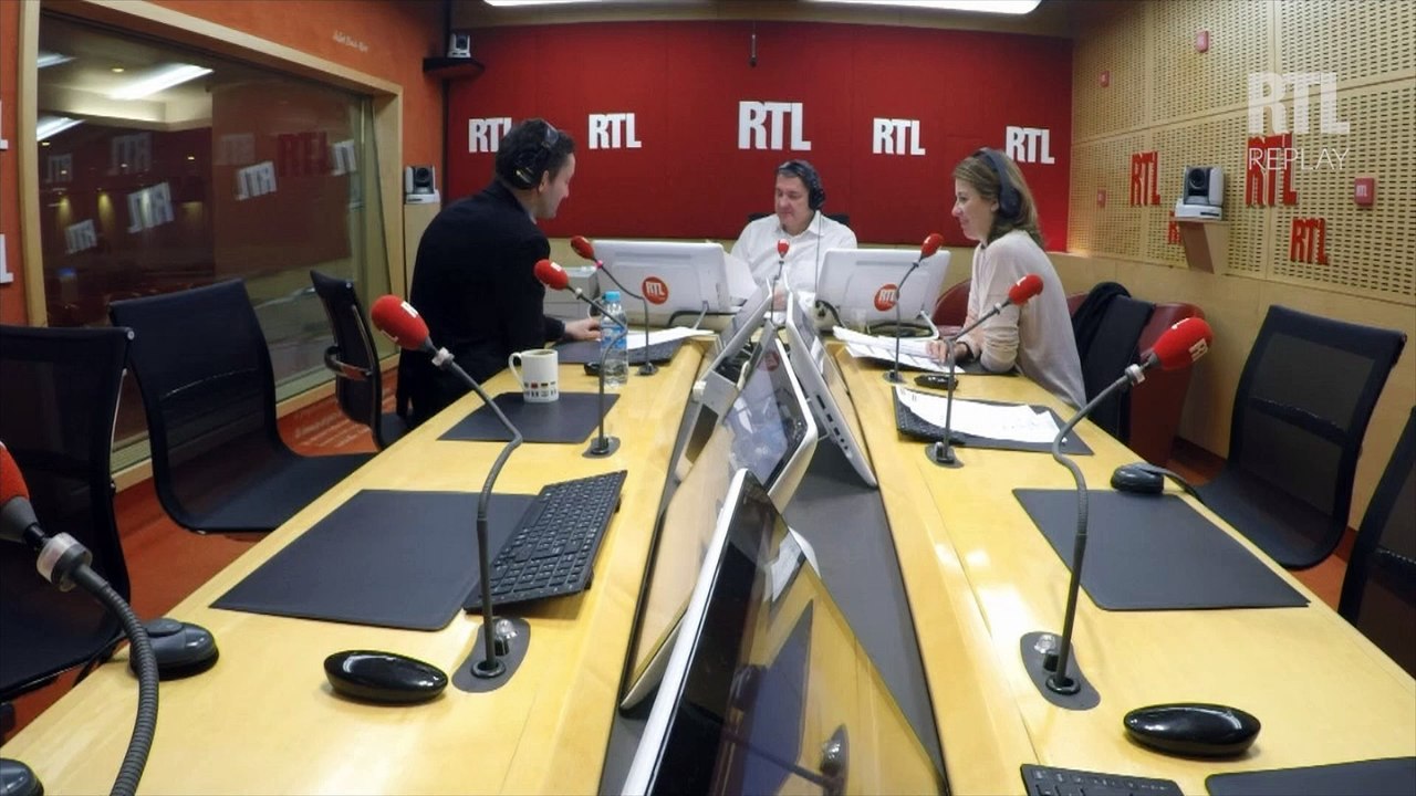 Front national : "Avec son blog, Marine Le Pen tente l'extrême dédiabolisation", analyse Olivier Bost