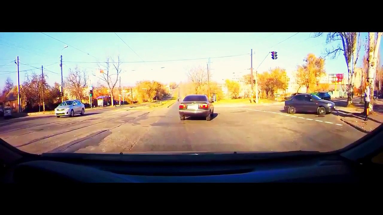 Les Accidents De La Route Les Accidents De Voiture Pris En Photo Car Crash Compilation 2016 - 2016