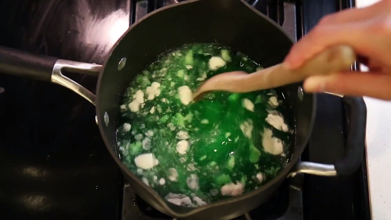 How to Make Sprite Soda Gummy Bottle Shape Fun & Easy DIY Sprite Soda Jello Dessert