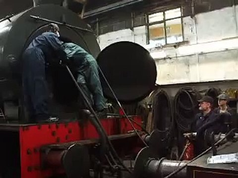 Saturday Gang washing out blocked boiler tubes 15.05.10