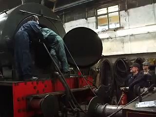Saturday Gang washing out blocked boiler tubes 15.05.10