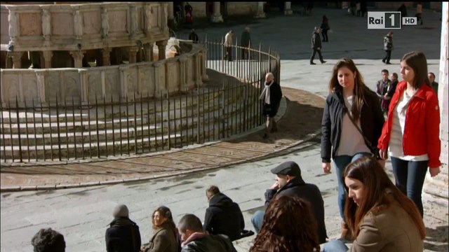 Don Matteo 9x00 El viaje del oficial Cecchini (11) En Perugia V.O.S.E.