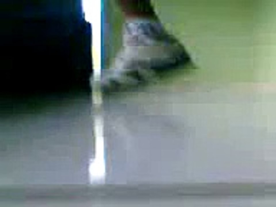 Yan aprendendo o rebolation