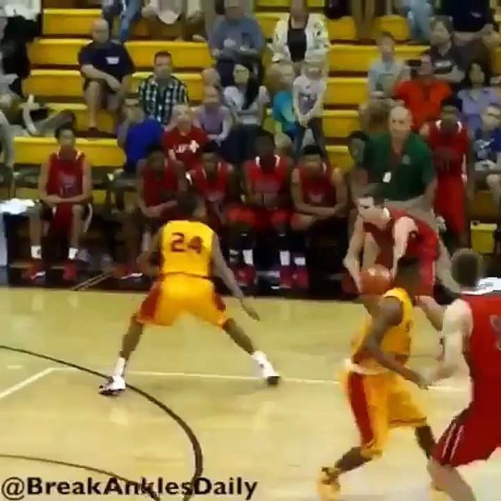 Basketball Player Zach Hodskins, Only Got one Hand