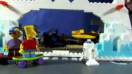 LEGO SIMPSONS Bart and the gang go to the Skate park.