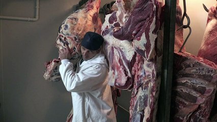 Viande: éleveur et vendeur à la fois, parade contre les prix bas