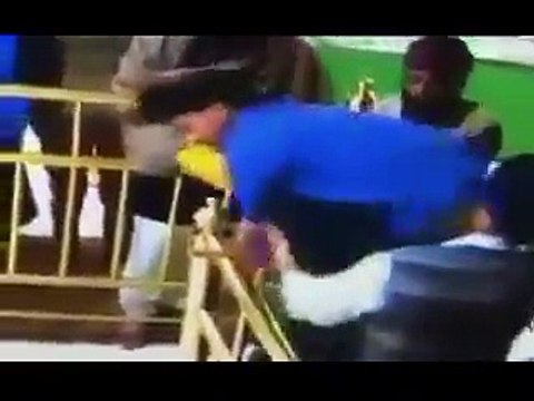 Miracle! How a Physically Disabled boy recovered after Ardaas at Shri Harmandir Sahib!