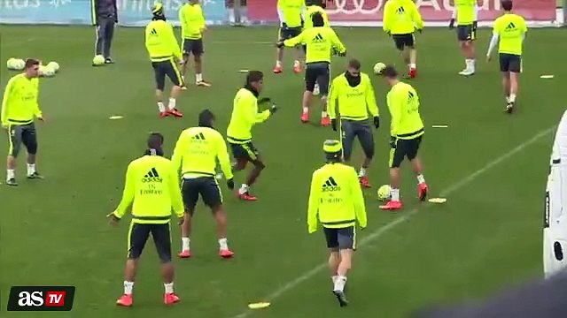 Cristiano Ronaldo nutmegs Raphaël Varane at Real Madrid C.F training