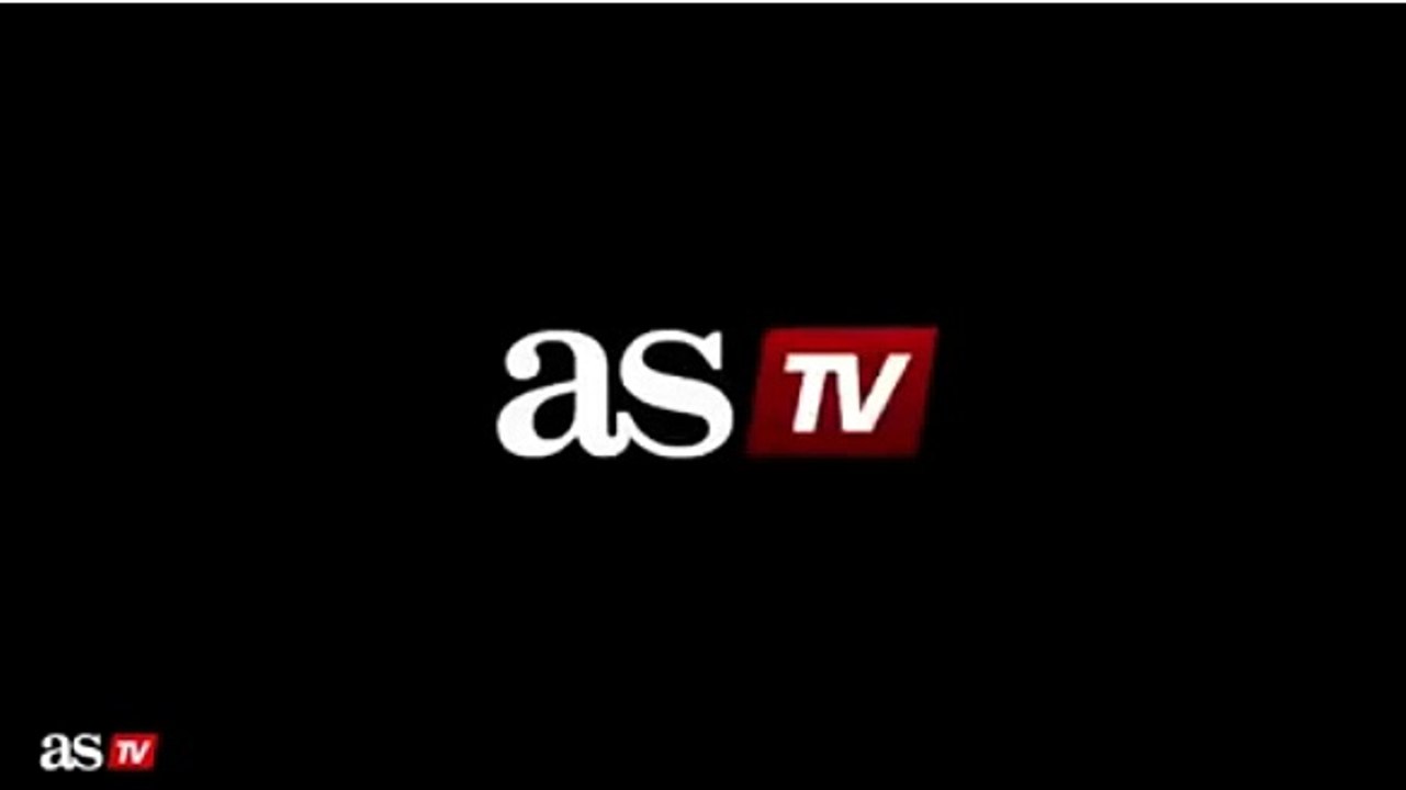 Cristiano Ronaldo nutmegs Raphaël Varane at Real Madrid C.F......and celebrates as if he scored a Golazo!