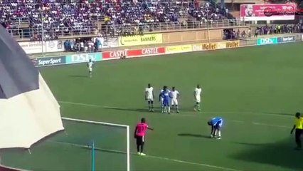 Jogadores do Zimbábue imitam pênalti de Messi...Só que não