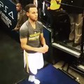 Steph Curry makes it look so easy