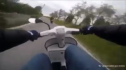 Scooter vs Yamaha XJ6