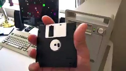 Une Disquette 3,5 Pouces De 118 GO ? ÇA EXISTE