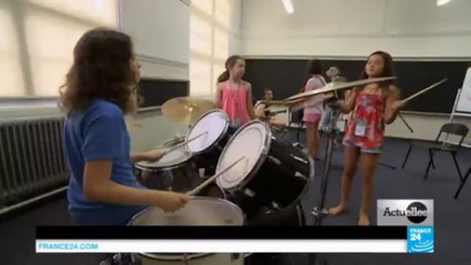 Australie : bienvenue à "Girls Rock!", le camp de vacances pour jeunes rockeuses