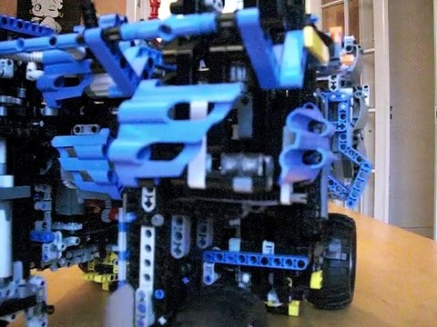 Grape Harvester New Holland (Remote control LEGO Technic creation)