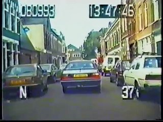 Criminals are being chased by dutch police in ef hatchbacks (1993)