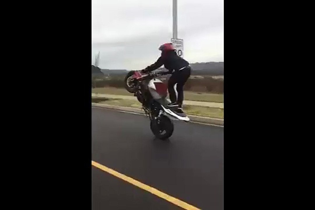 OMG!!! Dangerous Bike Wheeling Skill-Amazing-Top Funny Videos-Top Prank Videos-Top Vines Videos-Viral Video-Funny Fails