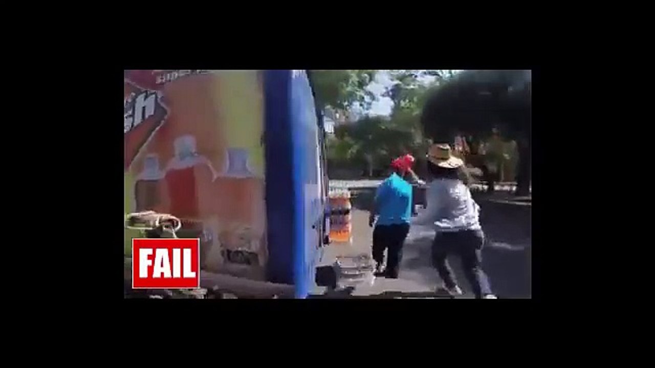 Crazy Public  Prank!!